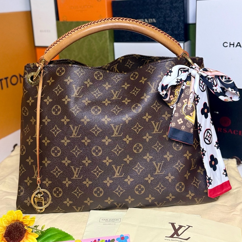 🔥SOLD🌸LOUIS VUITTON🌸 w/COA Artsy MM Monogram Tote Bag 🔥Authentic - Picture 12 of 17